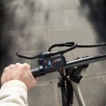 Cecotec Flexy Bicicleta Eléctrica Plegable 20" – 250W, 36V 7.5Ah 270Wh, 35km, Doble Freno Disco, Display 3 Niveles, Gris - Imagen 4